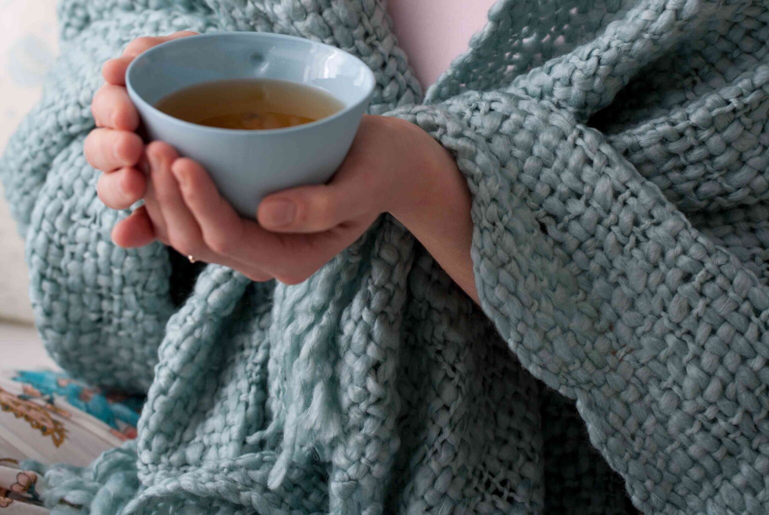 4 Homemade Hot Tea Recipes to Keep You Warm and Cozy All Fall Long