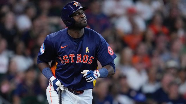 Astros clinch fourth straight AL West title with win over Mariners