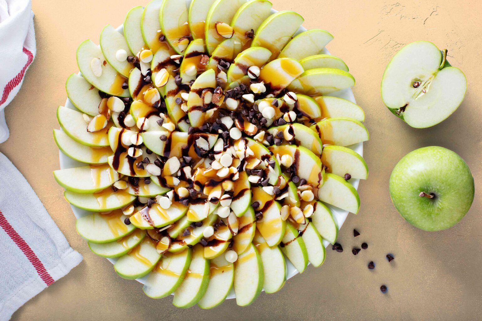 Caramel Apple Nachos Are the Viral Treat You’ll Be Making All Season