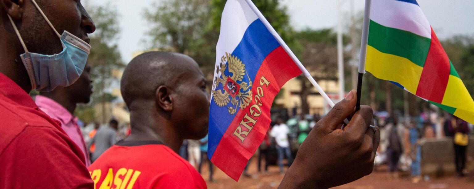 Russian and Central African Republic flags in Bangui during a rally in support of Russia. - Sputnik International, 1920, 12.09.2024