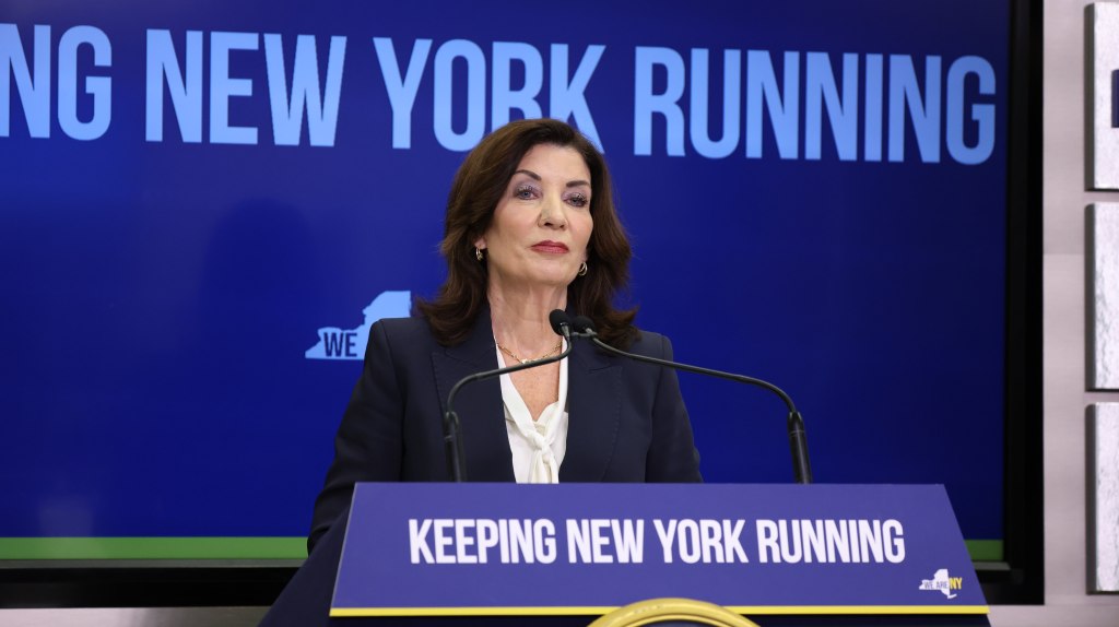 Gov. Hochul questions MTA capital plan, says she is ‘assessing legal options’ in congestion pricing fight