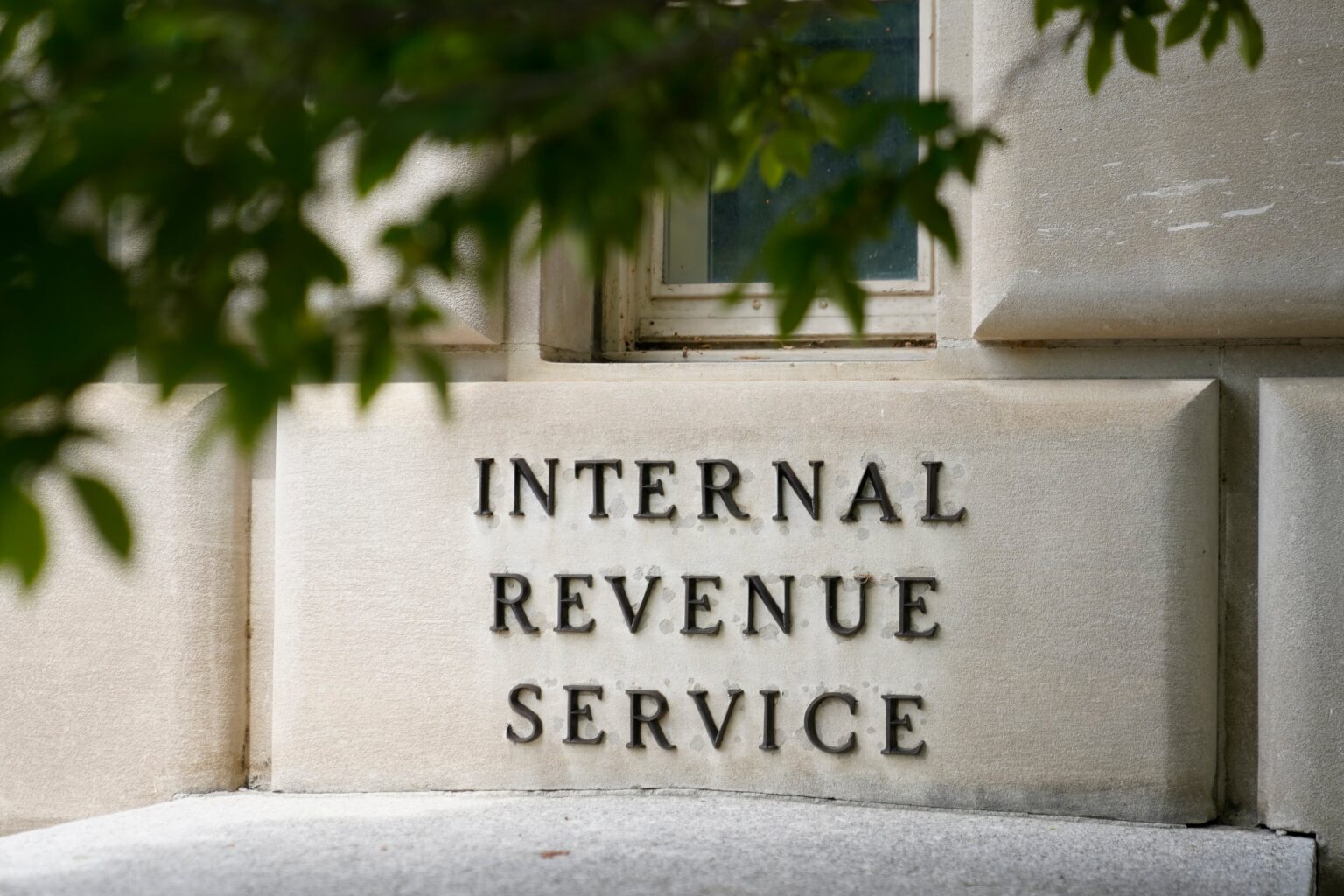 IRS tax bracket 2025: Here’s what to expect from new tax brackets