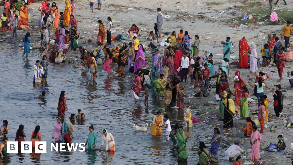 India: 37 children drown during Hindu festival in Bihar