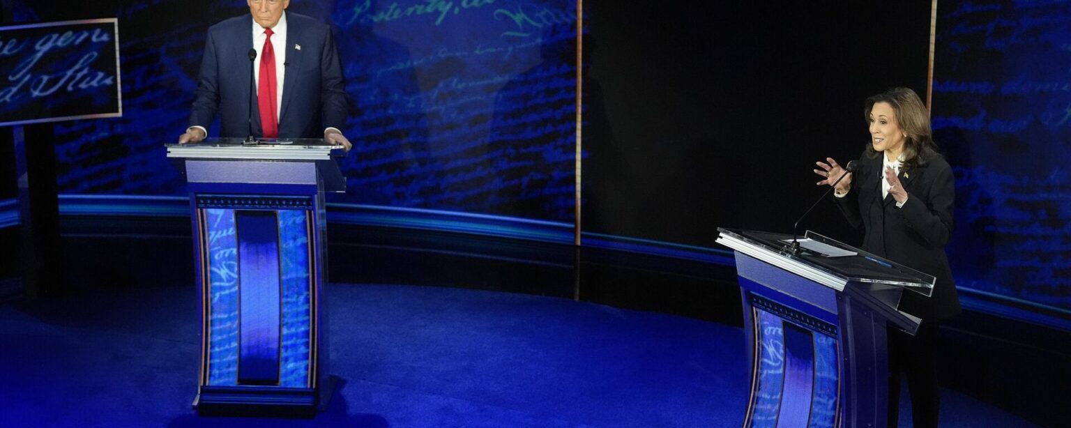 Republican presidential nominee former President Donald Trump watches as Democratic presidential nominee Vice President Kamala Harris speaks during an ABC News presidential debate at the National Constitution Center, Tuesday, Sept. 10, 2024, in Philadelphia.  - Sputnik International, 1920, 19.09.2024