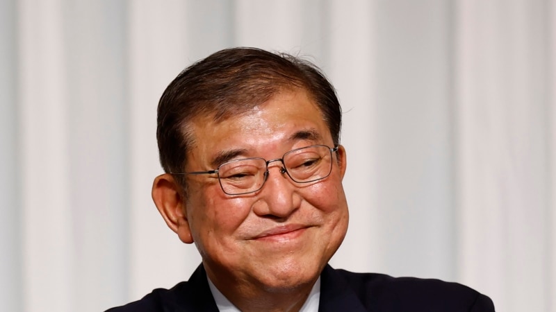 Japan's likely next leader says he will call an election for Oct. 27