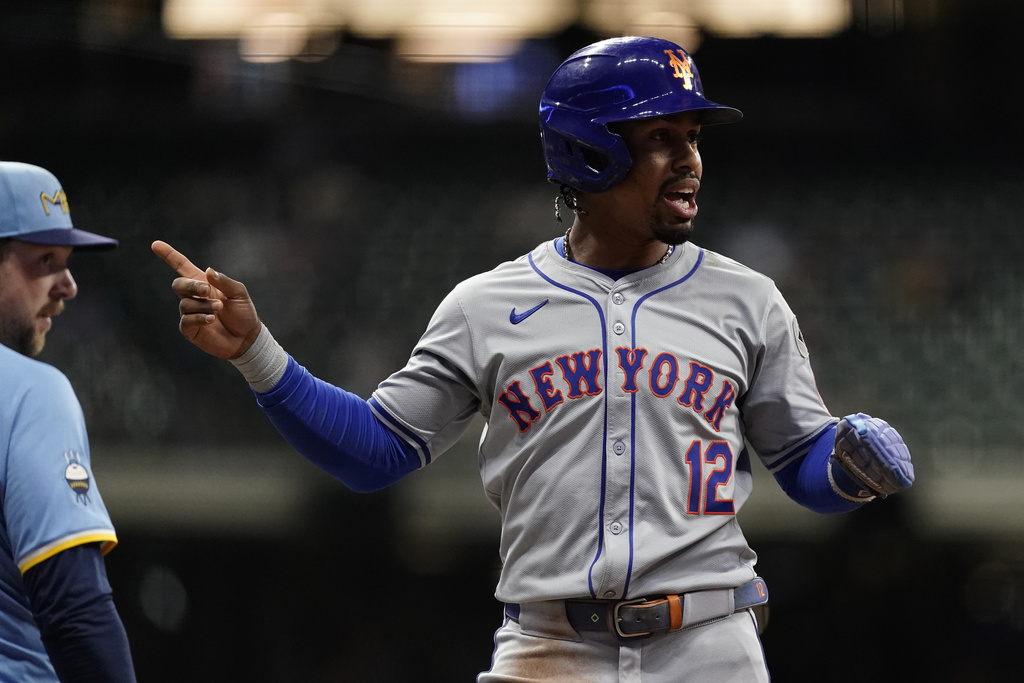 Mets Notebook: Francisco Lindor returns against Brewers, No pitching decisions made