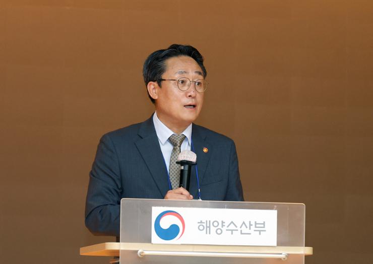 Oceans Minister Kang Do-hyung speaks during a symposium in Osong, North Chungcheong Province, in this picture provided by his office, Sept. 12. Yonhap