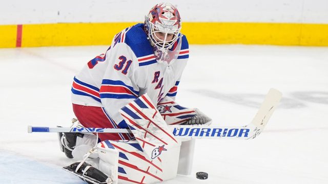 Rangers' Artemi Panarin, Ryan Lindgren suffer injuries in game vs. Islanders