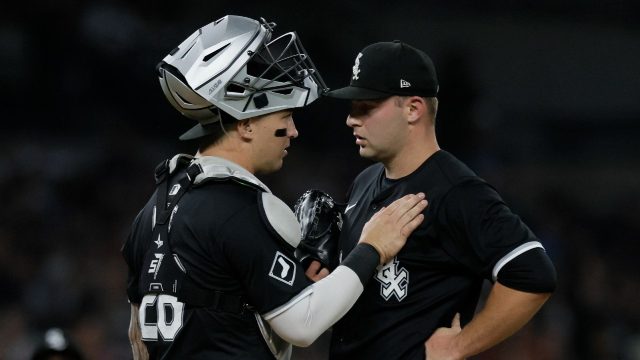 Tigers clinch wild-card spot, snap 10-year playoff drought