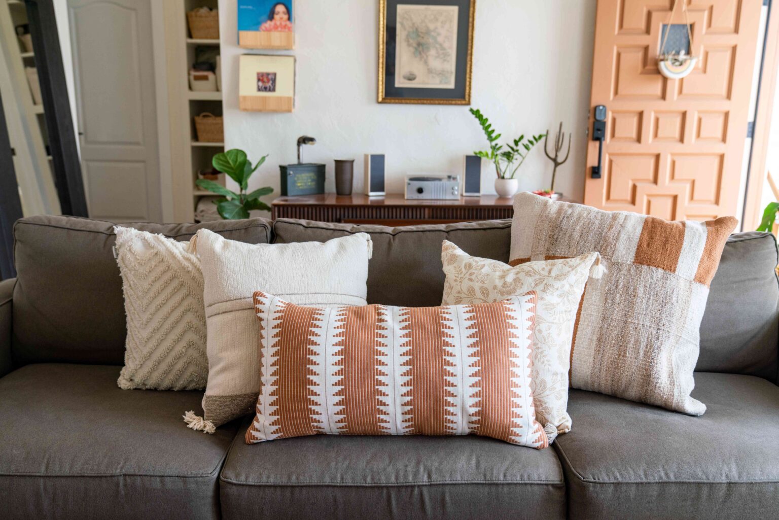 We Asked Designers How Many Throw Pillows Is Too Many, and It’s Fewer Than We Thought