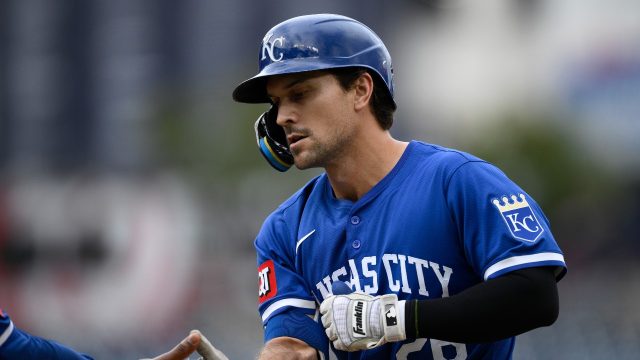 White Sox stay at 120 losses as Flexen shines in victory over Angels