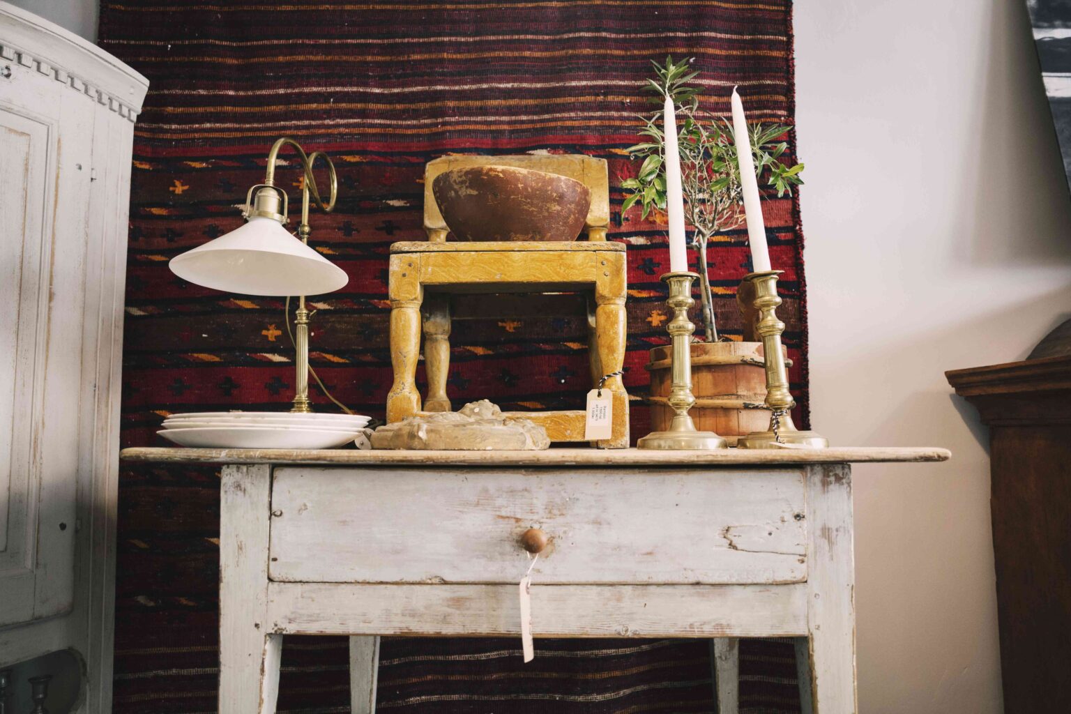 12 Types of Furniture You Should Always Buy at Thrift Stores