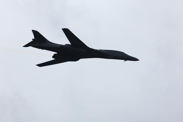 A U.S. B-1B heavy bomber flies over Seoul Air Base in Seongnam, just south of Seoul, for the Armed Forces Day ceremony,  Oct. 1. Yonhap