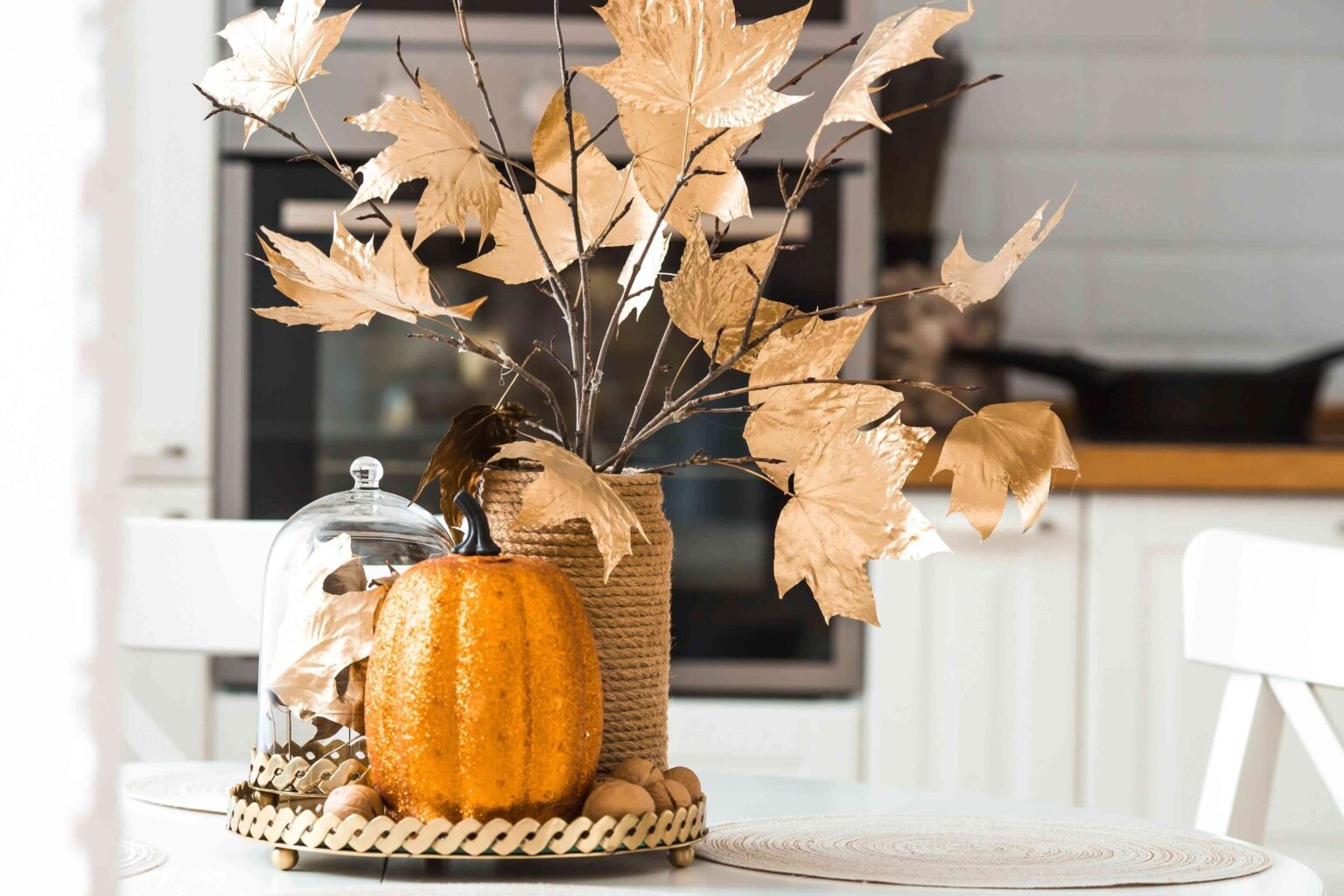 6 Ways Minimalists Decorate for Halloween Without Cluttering Up Their Space