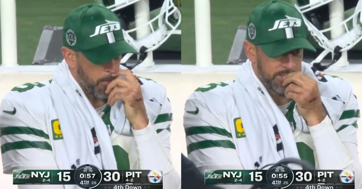 Aaron Rodgers Appears to Eat His Boogers During Jets Loss to Steelers