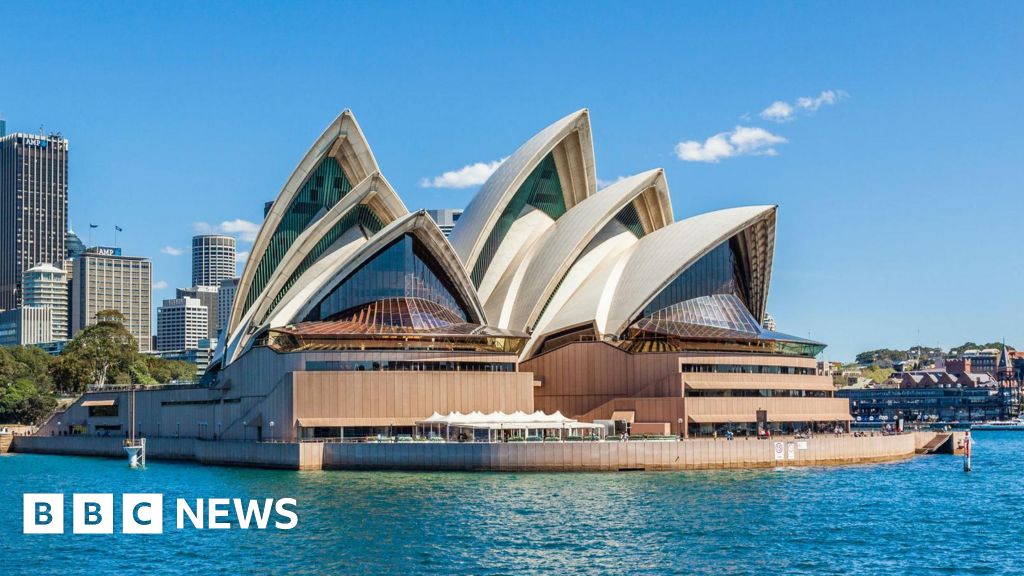 Aboriginal protester arrested outside Sydney Opera House