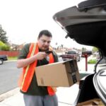 As Prime One Day shipping expands, here's what it's like to be an Amazon Flex delivery driver