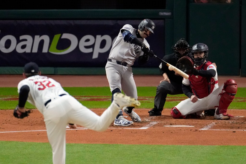 Austin Wells’ first playoff homer followed chocolate cake, ice cream and another video sesssion with Anthony Volpe