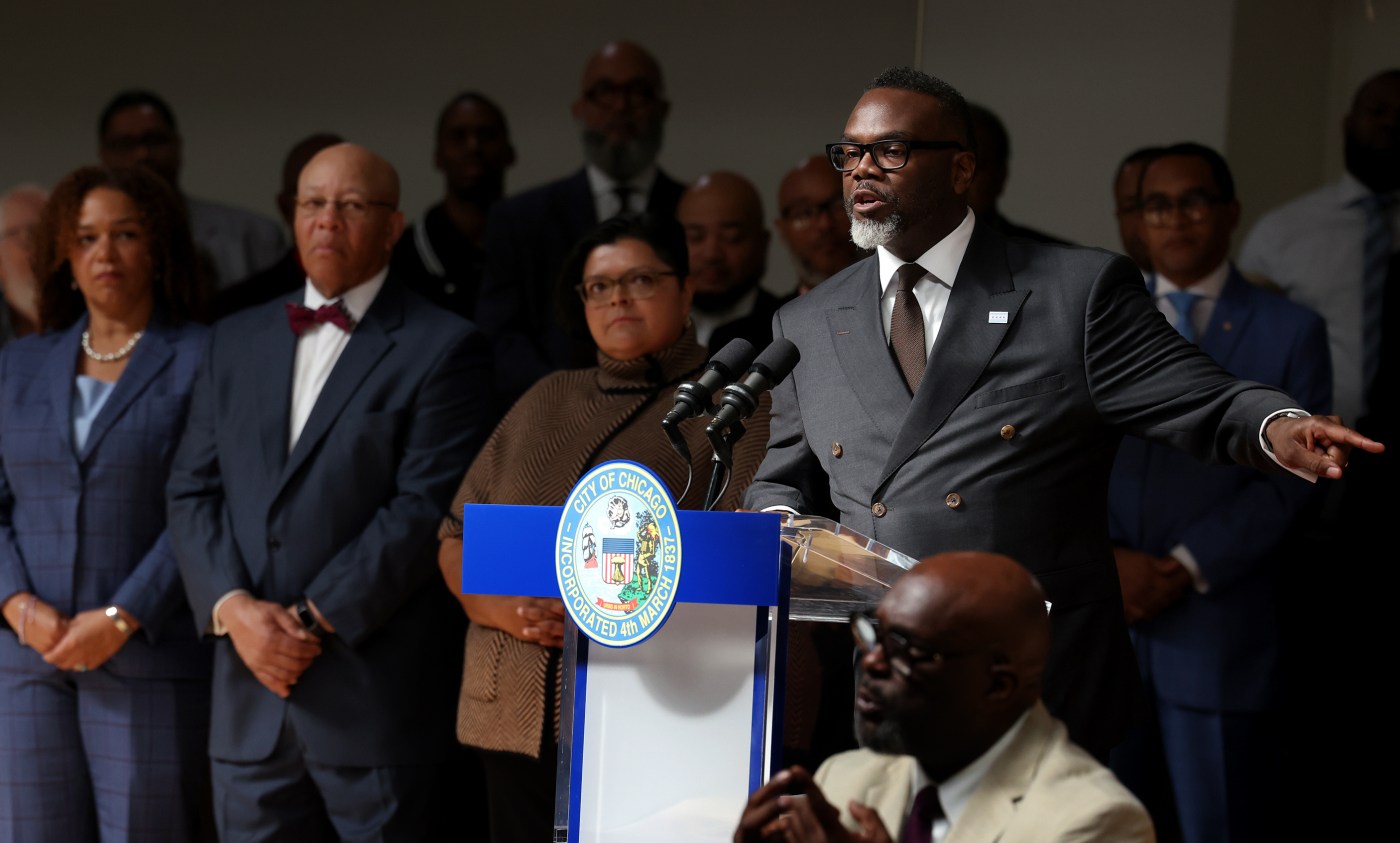 Chicago Public Schools halts board meetings until December amid board and mayor’s office shake-ups