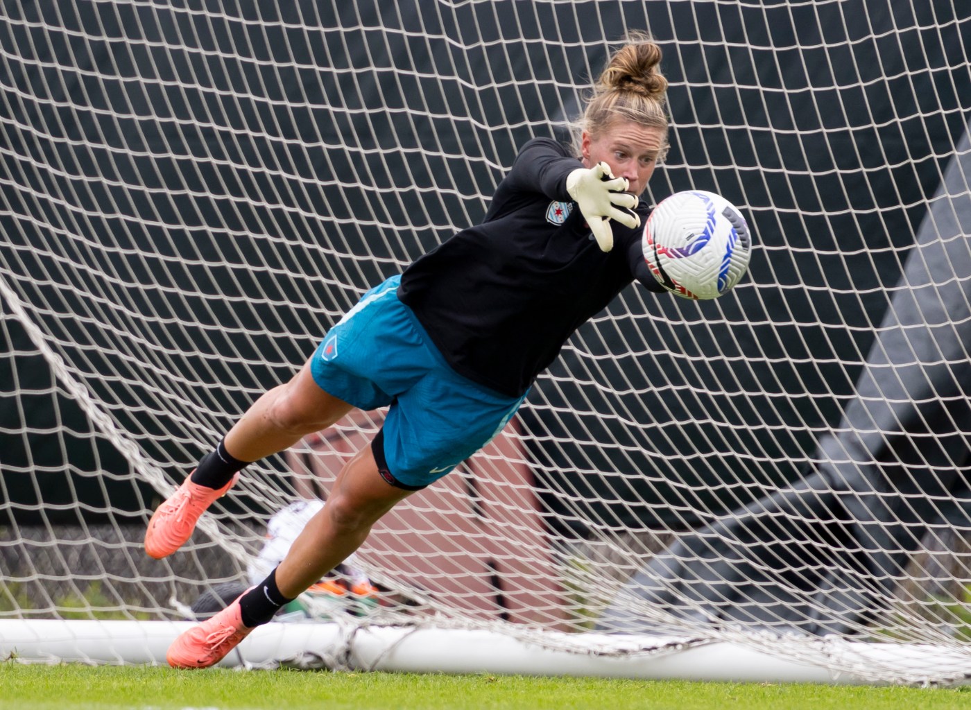 Chicago Red Stars fall to the Washington Spirit 2-0 in final road game of the regular season