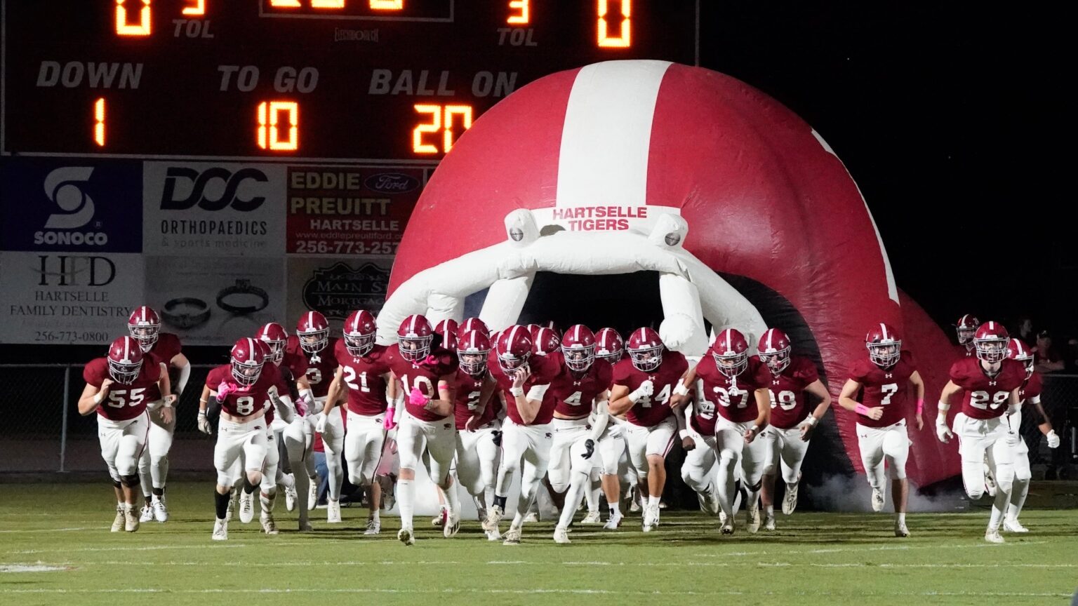 Class 6A No. 7 Hartselle downs Jasper to earn seventh straight victory