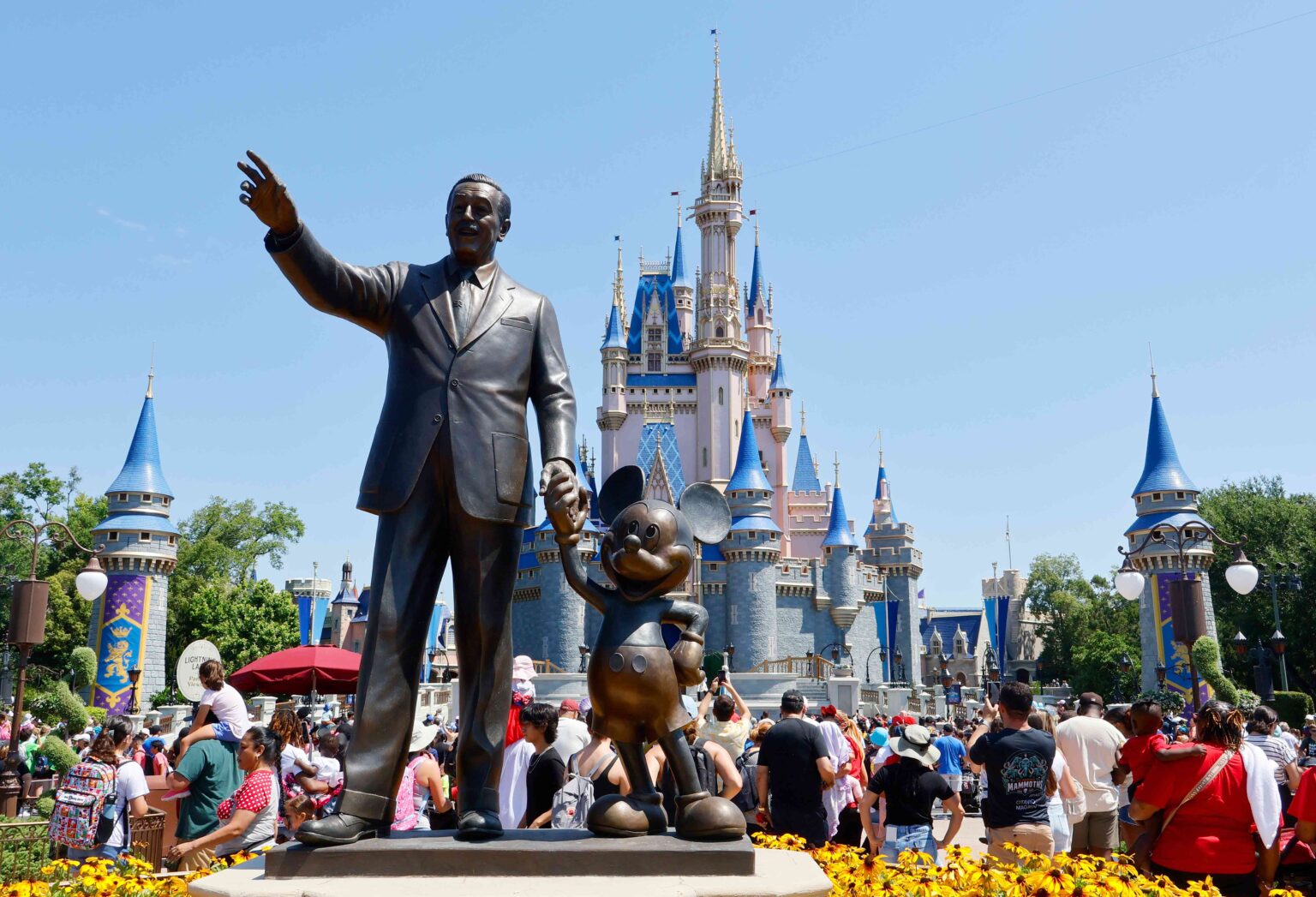 Disney Experts Will Answer Any Question You Have—And It's Entirely Free