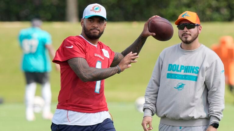 Dolphins QB Tua Tagovailoa clears concussion protocol, will make 1st start since Week 2