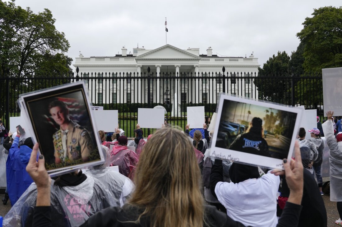 People protested in front of the White House in September 2023 to raise awareness of opioid-related deaths. A year later, the number of fentanyl-related deaths in the U.S. has dropped sharply.