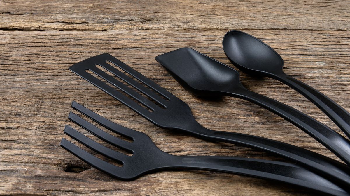 Flame retardants found in black plastics could have health consequences