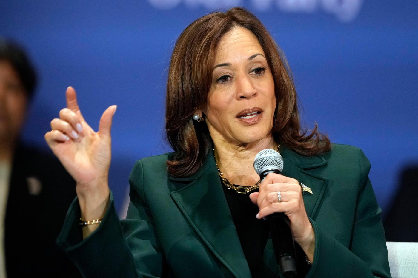 Harris speaks about creating economic opportunity for Latino men; Trump airs familiar grievances