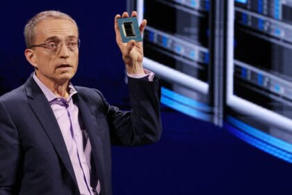 Intel is seeking an investor for a stake in its Altera chip unit, CNBC reports