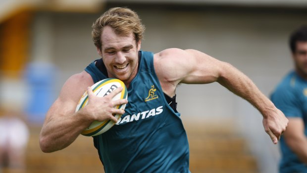 Rocky Elsom trains with the Wallabies in 2009.