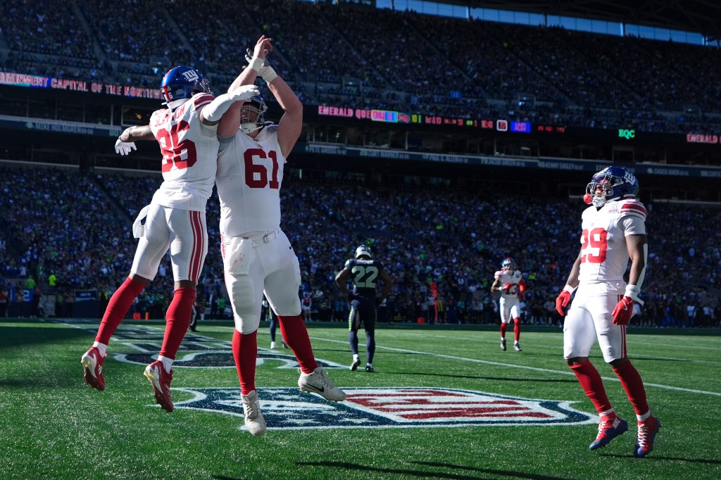 Isaiah Simmons’ final-minute field goal block seals 29-20 Giants upset of Seahawks without Malik Nabers