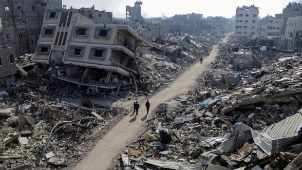 Israeli military kills at least 40 in Gaza, Palestinian officials say, as tanks deepen raid in the north | CBC News