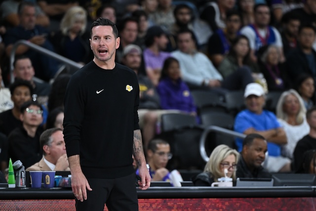 JJ Redick Evaluates Lakers' Performance In Preseason Opener Vs. Timberwolves