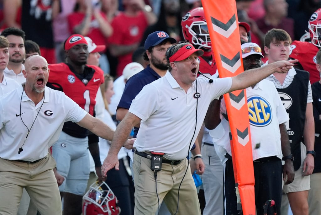 Kirby Smart shoves Mississippi State QB, says afterward he doesn’t remember it