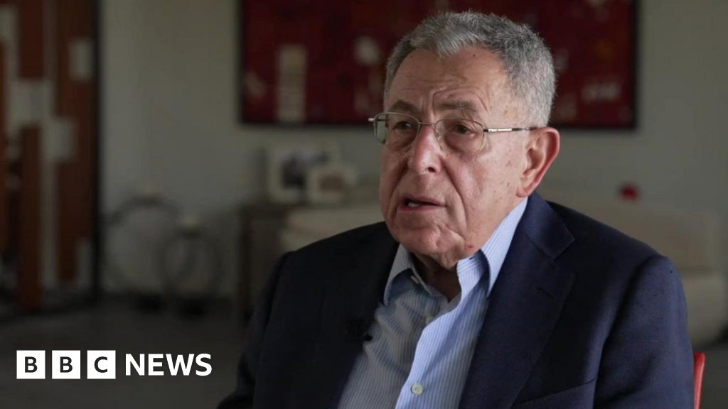 Lebanon abandoned by international community - former PM Siniora