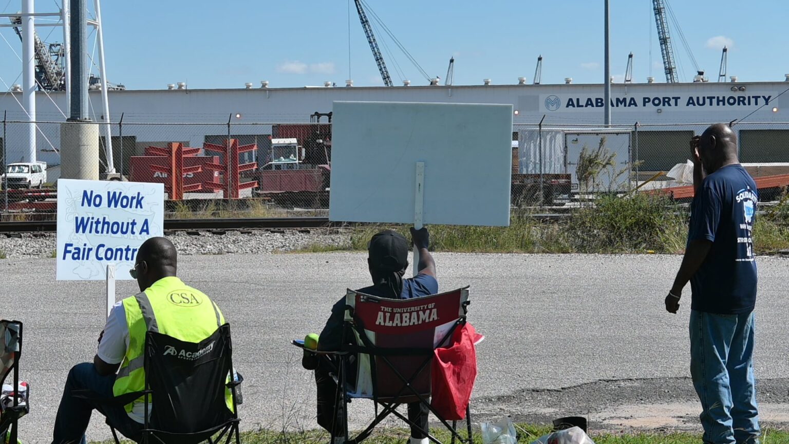 Longshoremen, kayaks, funding police: Down in Alabama