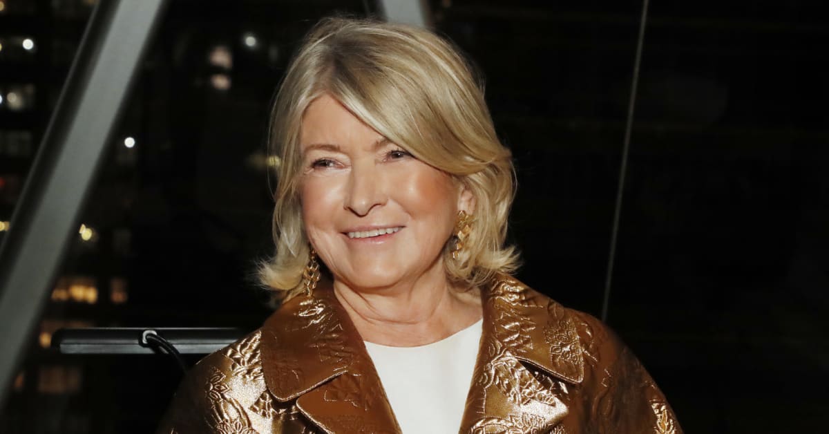 Martha Stewart Says It Was 'Very Easy' to Keep Extramarital Affair a Secret'