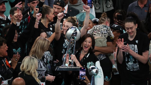 New York Liberty win first WNBA championship with Game 5 OT win over Minnesota | CBC Sports