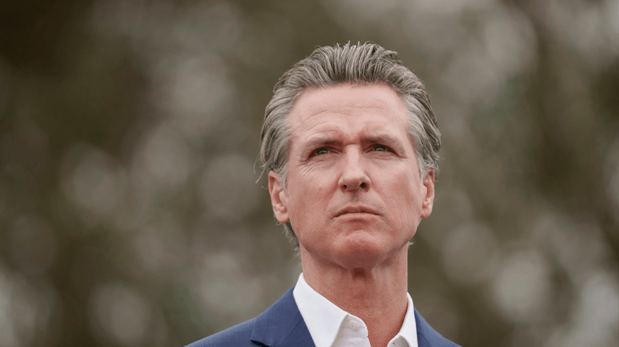 Newsom throws AI regulation fight into uncertainty with veto 