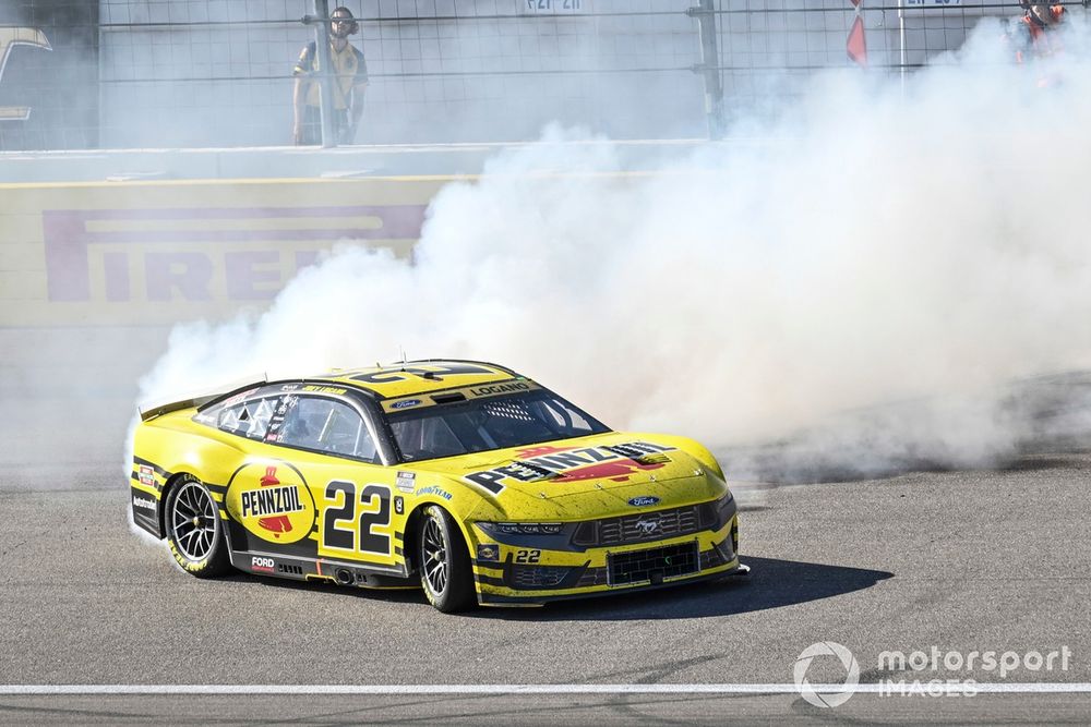 Joey Logano, Team Penske, Pennzoil Ford Mustang