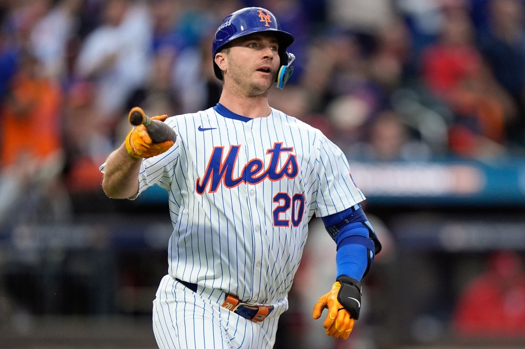 Pete Alonso continues epic postseason with HR, bat flip vs. Aaron Nola in Mets’ NLDS Game 3 win vs. Phillies