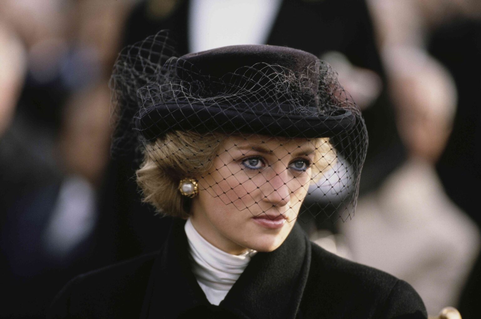 Princess Diana Used "Astrologers" and "Spiritual Advisors" for a Heartbreaking Reason