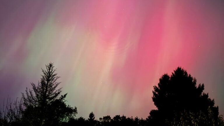 Northern lights in Beverly, Massachusetts