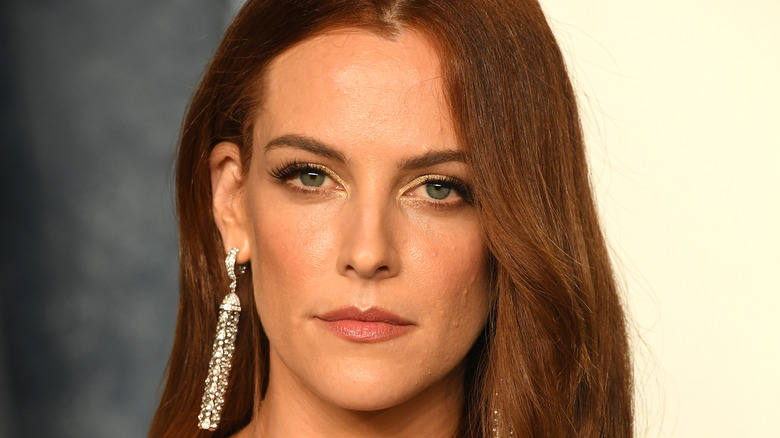 Riley Keough posing on the red carpet