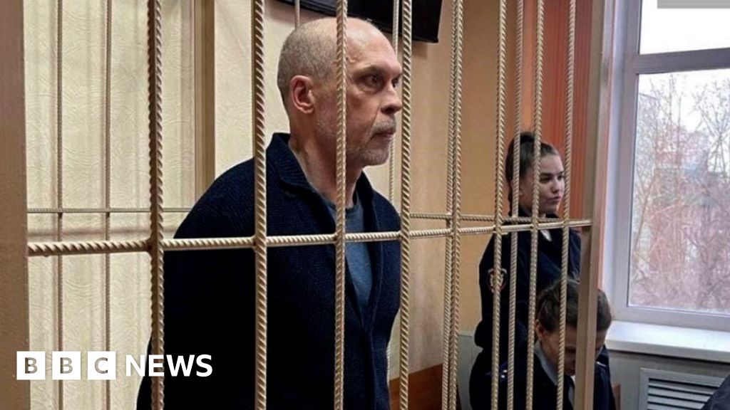 Russians accused of crimes offered choice - fight in Ukraine instead of court