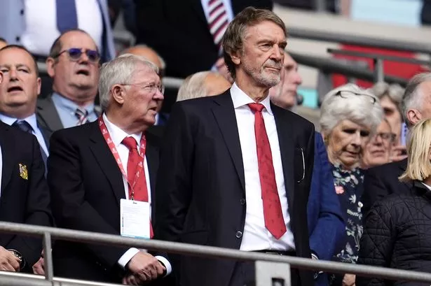 Sir Alex Ferguson 'hit with Man Utd dressing room ban' in Sir Jim Ratcliffe axe