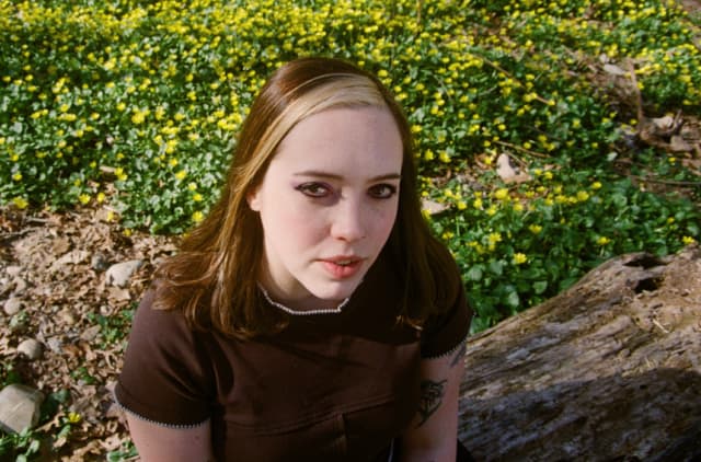 Soccer Mommy is touching grass