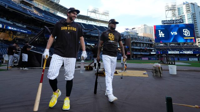 Tatis homers again as Padres beat Dodgers to take 2-1 NLDS lead